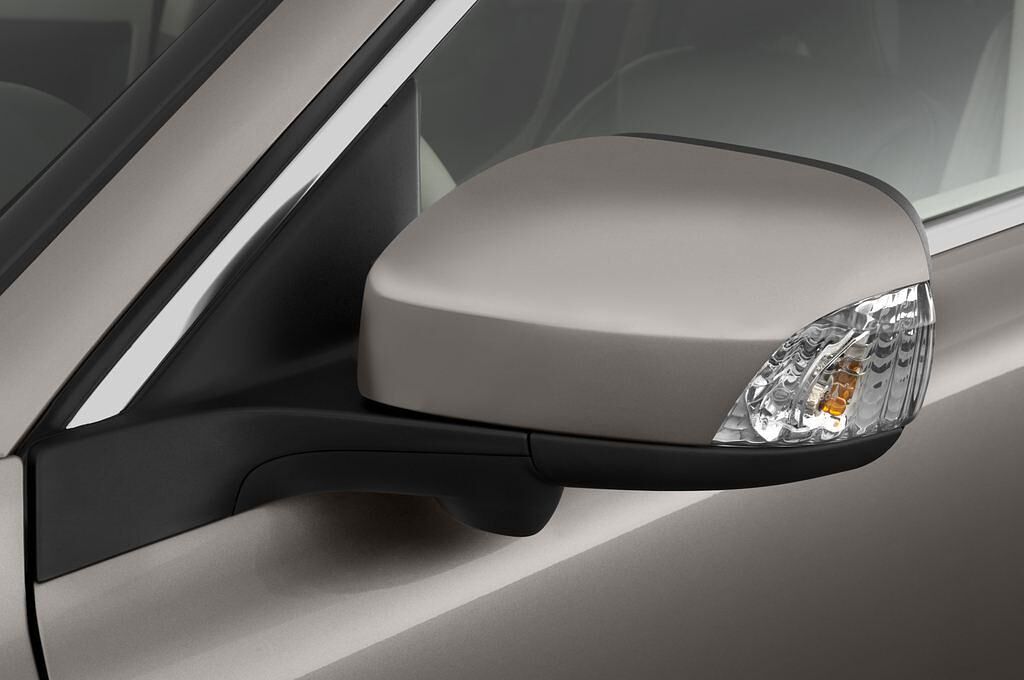 Volvo XC70 (Baujahr 2011) Momentum 5 Türen Außenspiegel