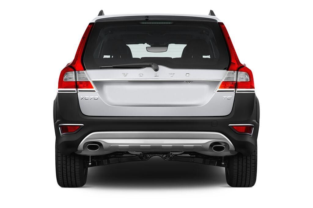 Volvo XC70 (Baujahr 2015) Momentum 5 Türen Heckansicht