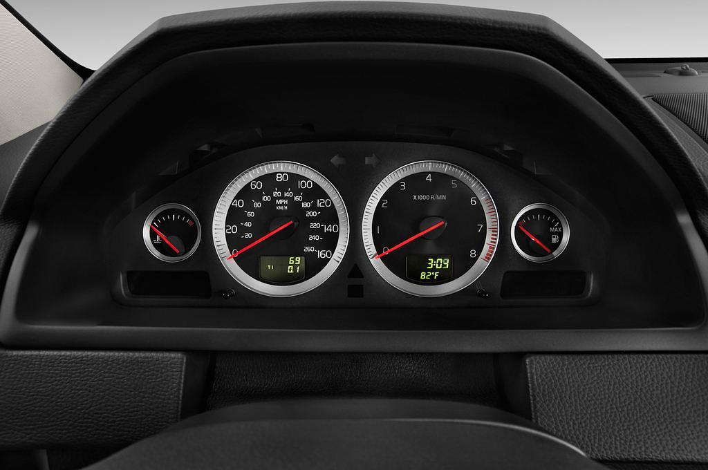 Volvo XC90 (Baujahr 2012) Summum 5 Türen Tacho und Fahrerinstrumente