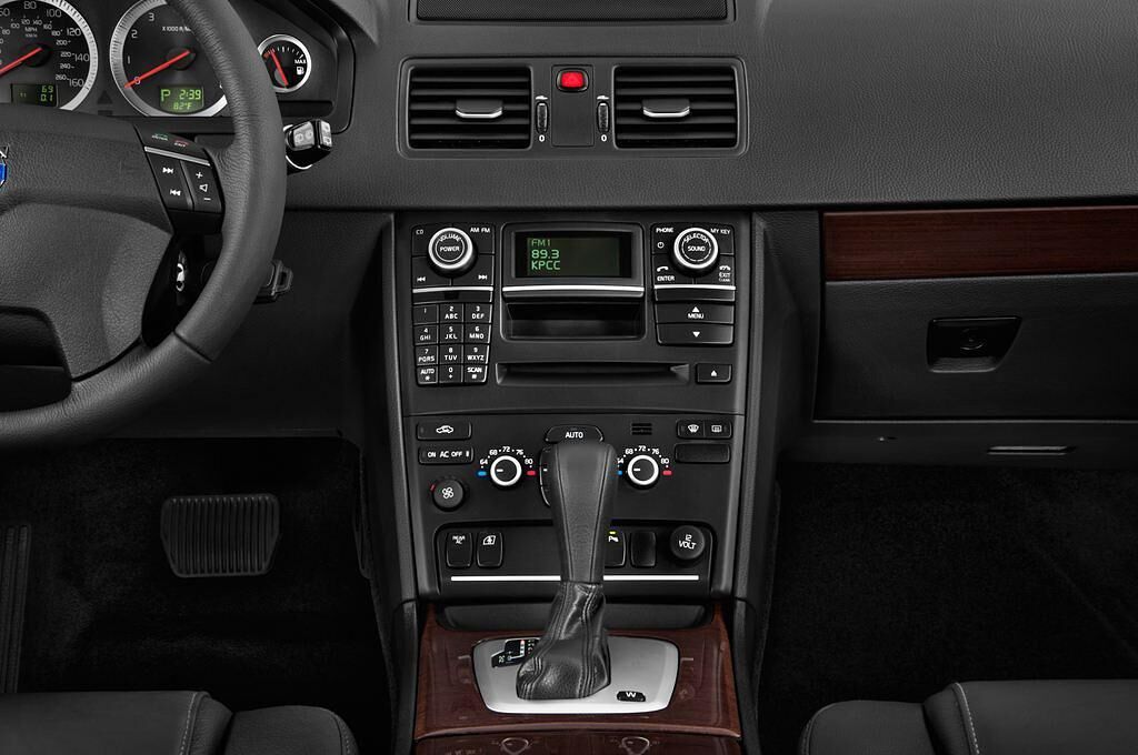 Volvo XC90 (Baujahr 2012) Summum 5 Türen Mittelkonsole