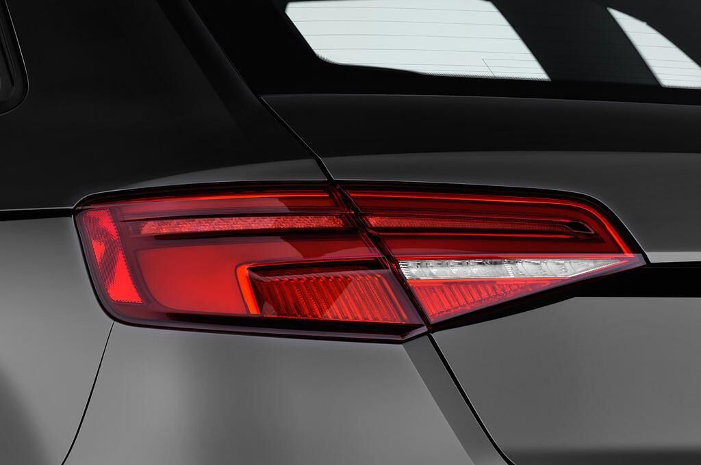 Audi A3 Sportback (Baujahr 2017) - 5 Türen Rücklicht