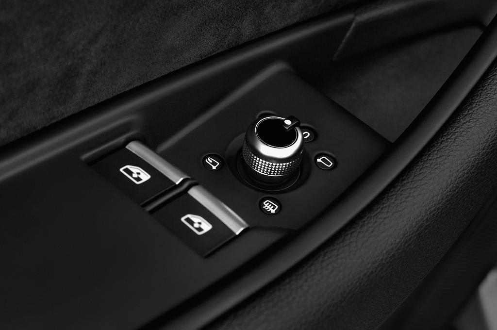 Audi A5 (Baujahr 2017) Sport 2 Türen Bedienungselemente Tür