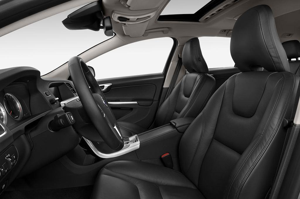 Volvo V60 (Baujahr 2011) Summum 5 Türen Vordersitze