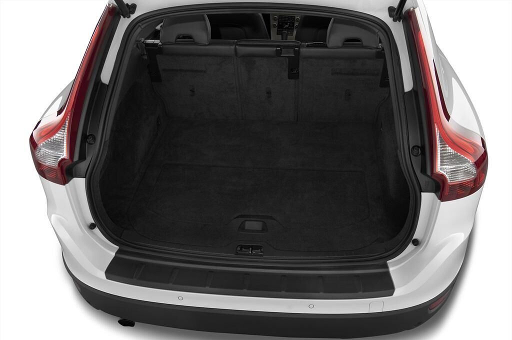 Volvo XC60 (Baujahr 2010) Kinetic 5 Türen Kofferraum