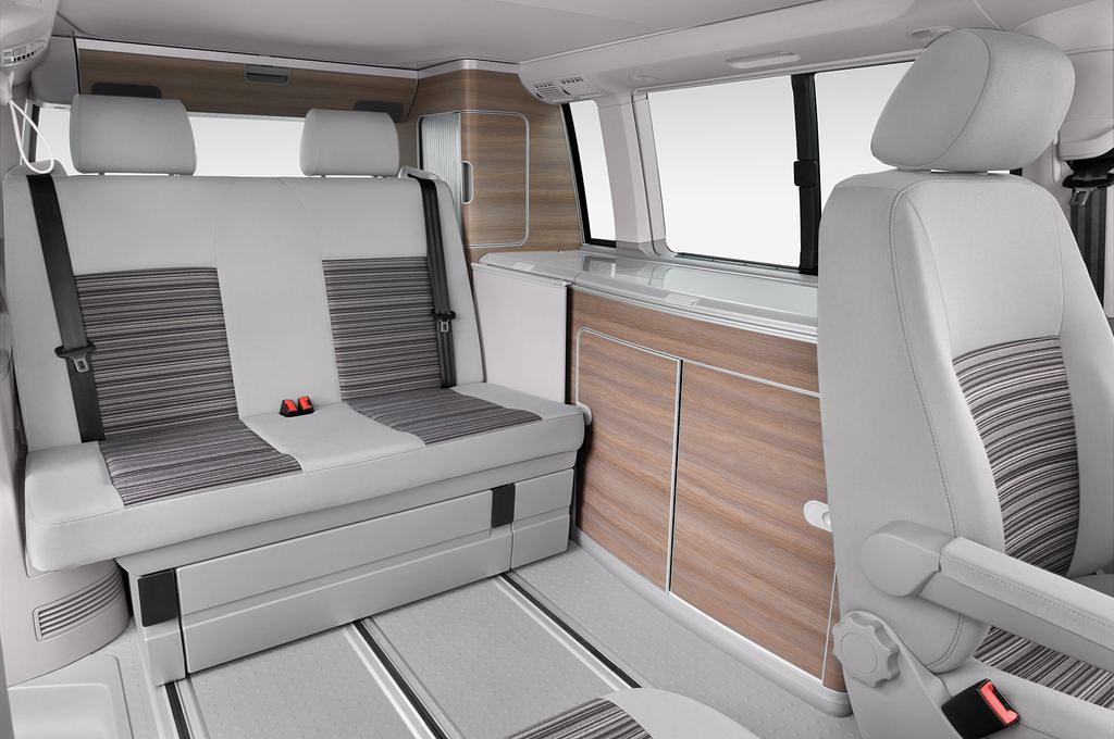 Volkswagen California (Baujahr 2015) Comfortline Bmt 4 Türen Rücksitze