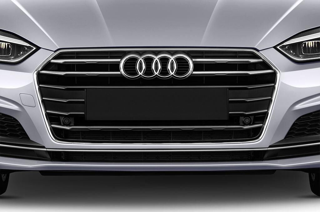 Audi A5 (Baujahr 2017) Sport 2 Türen Kühlergrill und Scheinwerfer