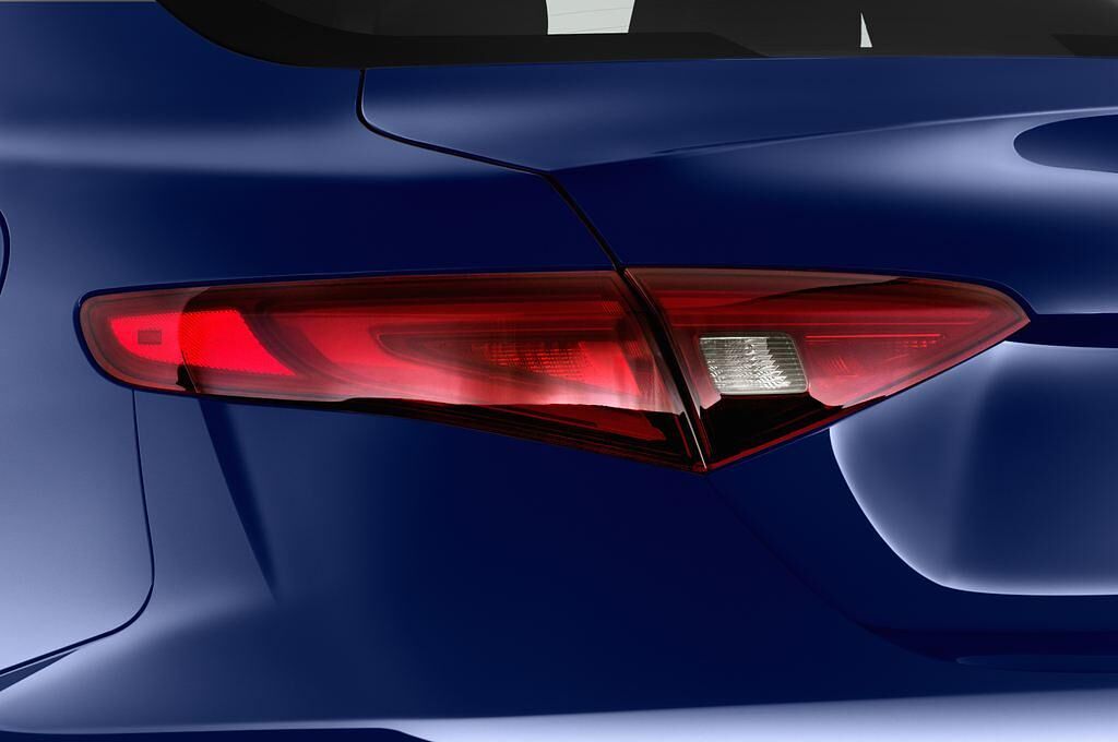 Alfa Romeo Giulia (Baujahr 2017) Super 4 Türen Rücklicht