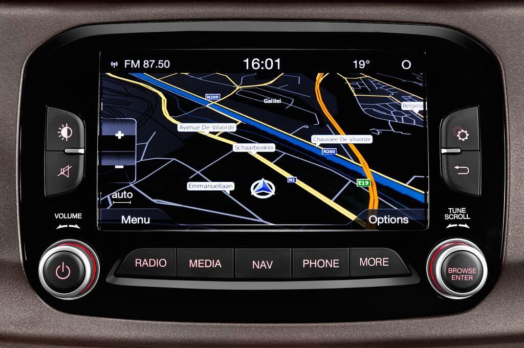 Alfa Romeo Giulietta (Baujahr 2014) Distictive 5 Türen Radio und Infotainmentsystem