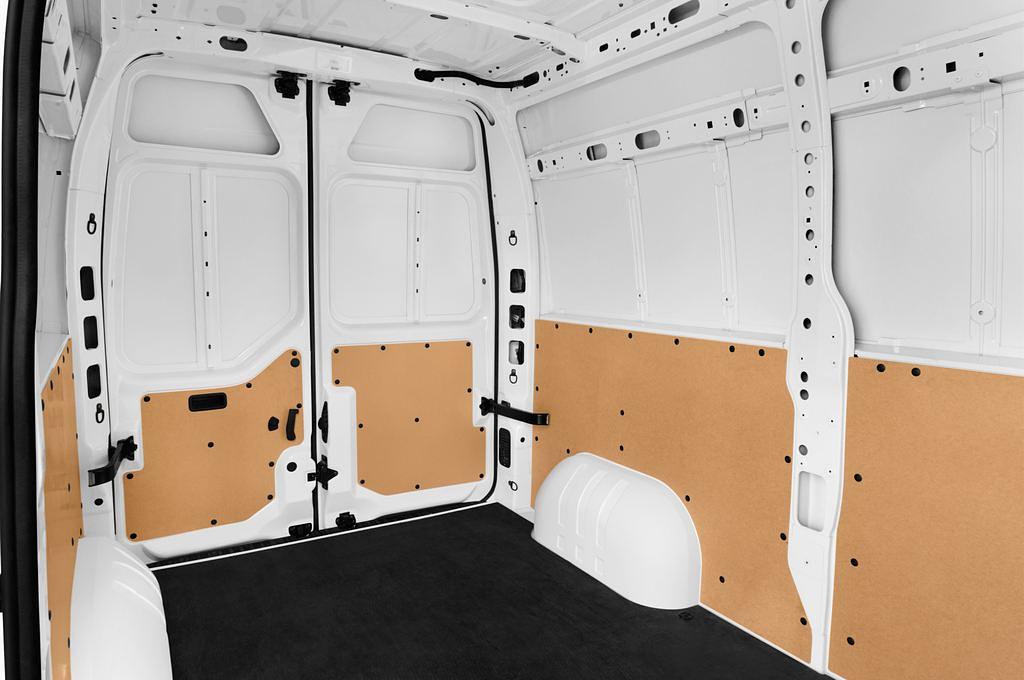 Opel Movano (Baujahr 2017) - 4 Türen Rücksitze