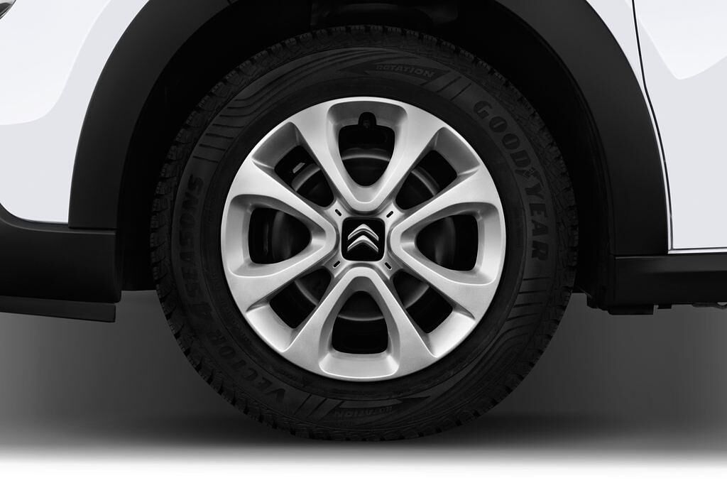 Citroen C3 (Baujahr 2017) Feel 5 Türen Reifen und Felge