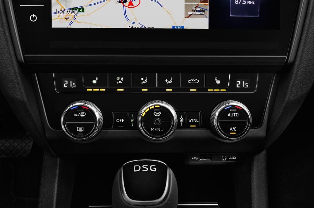 Skoda Octavia Combi (Baujahr 2017) Style 5 Türen Temperatur und Klimaanlage