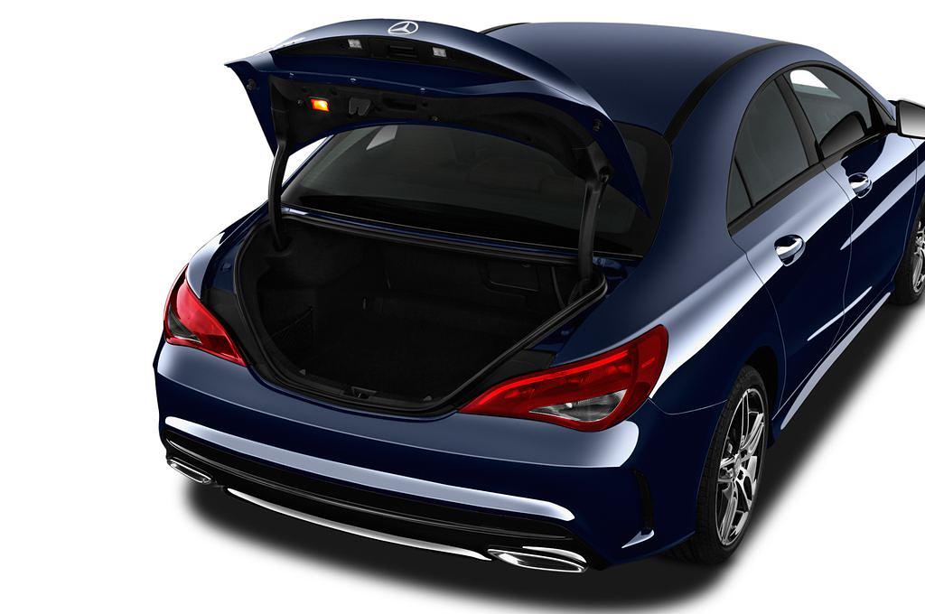Mercedes CLA Coupe (Baujahr 2017) AMG Line 4 Türen Kofferraum