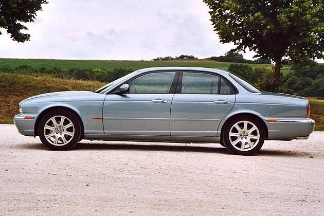Die über fünf Meter lange Limousine hat eine klassische Form