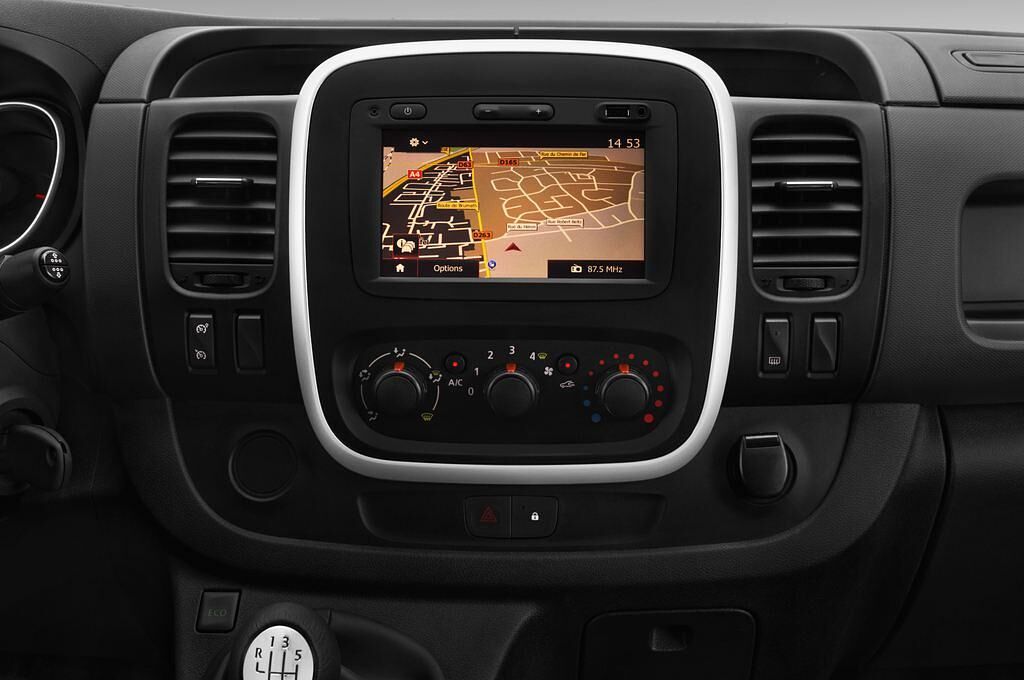 FIAT Talento (Baujahr 2017) Basis 4 Türen Mittelkonsole