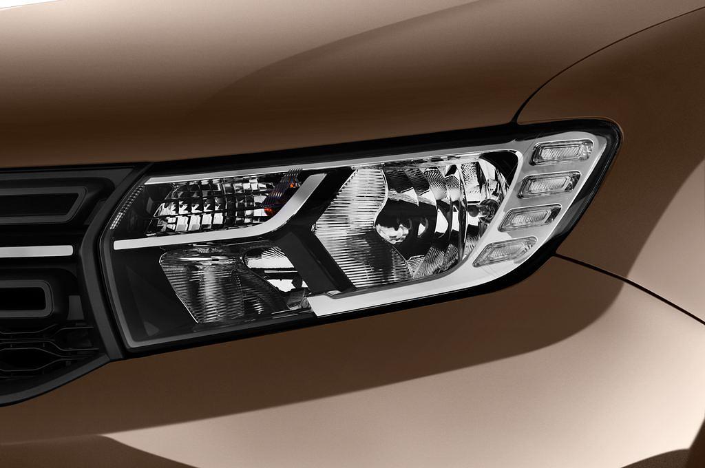 Dacia Sandero (Baujahr 2017) Laureate 5 Türen Scheinwerfer