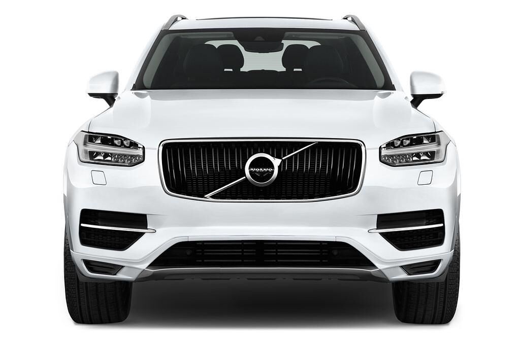 Volvo XC90 (Baujahr 2017) Momentum 5 Türen Frontansicht