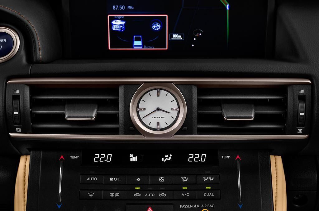 Lexus RC (Baujahr 2017) F Sport 2 Türen Lüftung