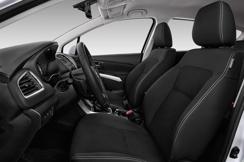 Suzuki SX4 S-Cross (Baujahr 2017) Comfort 5 Türen Vordersitze
