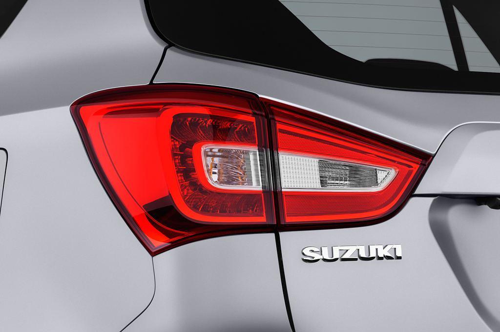 Suzuki SX4 S-Cross (Baujahr 2017) Comfort 5 Türen Rücklicht