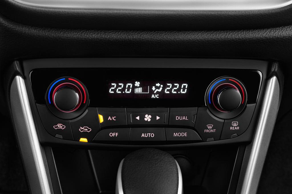 Suzuki SX4 S-Cross (Baujahr 2017) Comfort 5 Türen Temperatur und Klimaanlage