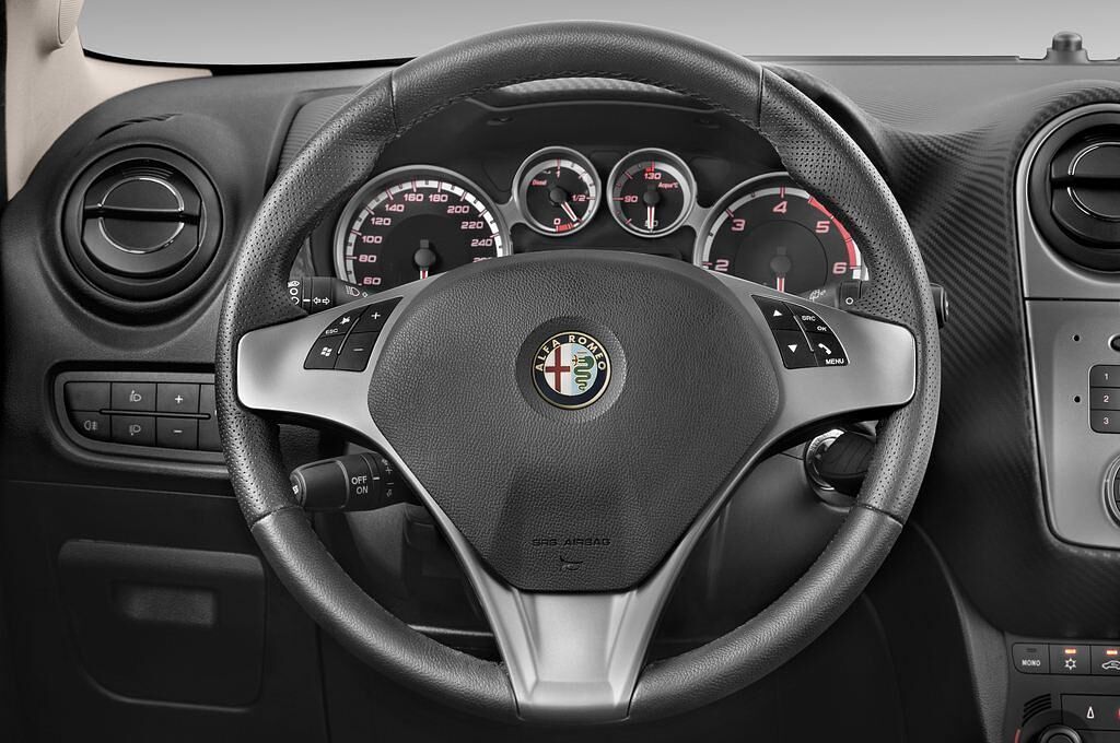 Alfa Romeo Mito (Baujahr 2009) Distinctive 3 Türen Lenkrad