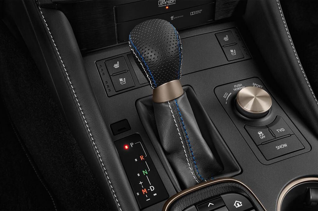 Lexus RC (Baujahr 2017) Advantage 2 Türen Schalthebel