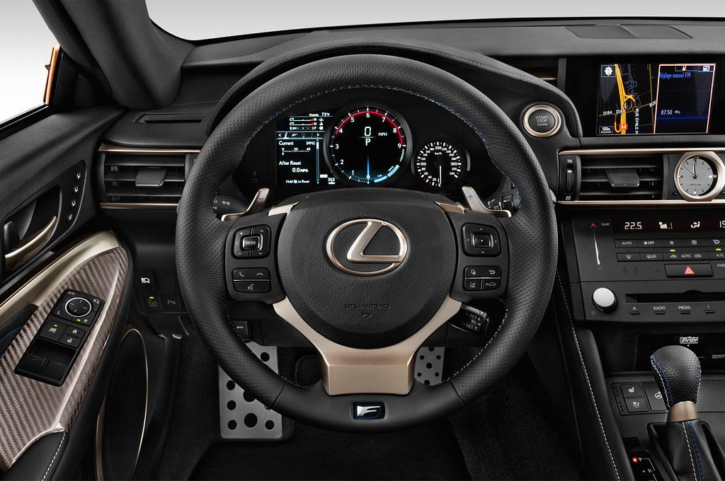 Lexus RC (Baujahr 2017) Advantage 2 Türen Lenkrad
