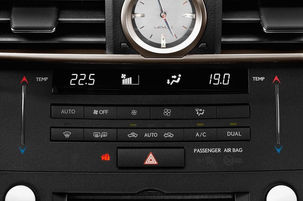 Lexus RC (Baujahr 2017) Advantage 2 Türen Temperatur und Klimaanlage