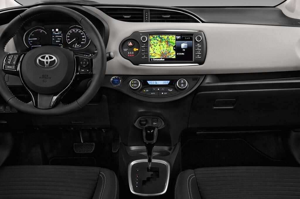 Toyota Yaris Hybride (Baujahr 2017) - 5 Türen Mittelkonsole