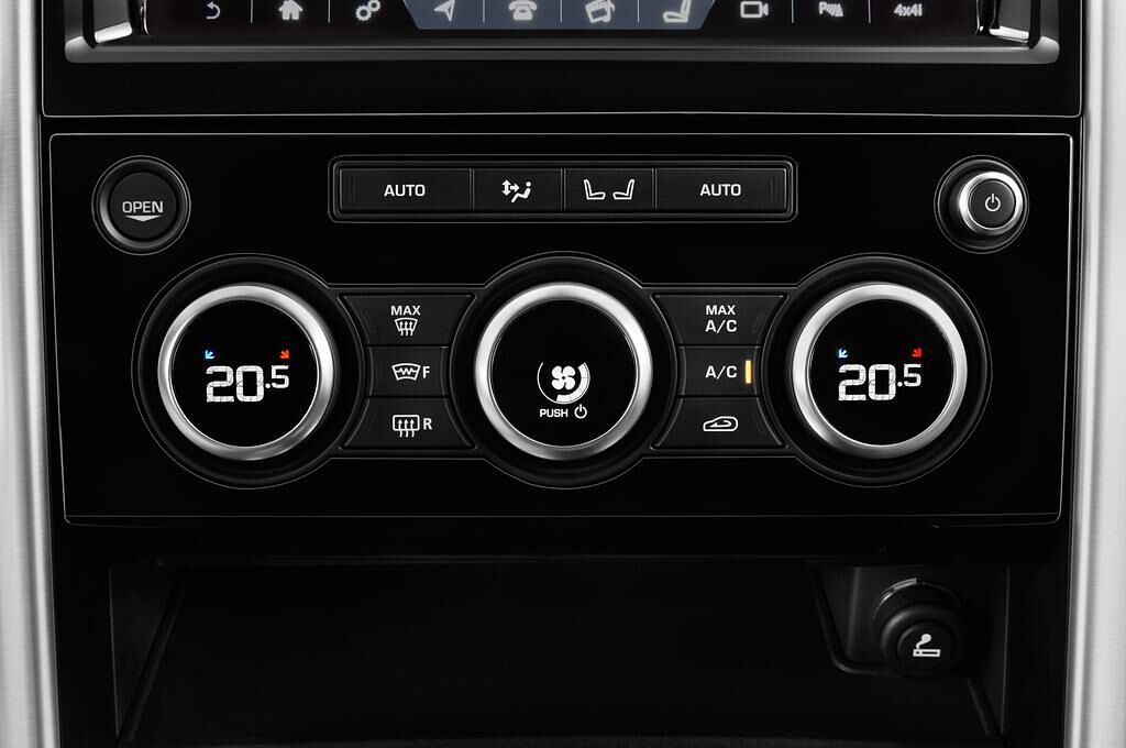 Land Rover Discovery (Baujahr 2017) HSE 5 Türen Temperatur und Klimaanlage