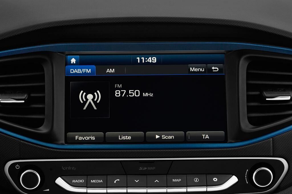 Hyundai Ioniq Hybrid (Baujahr 2017) Premium 5 Türen Radio und Infotainmentsystem