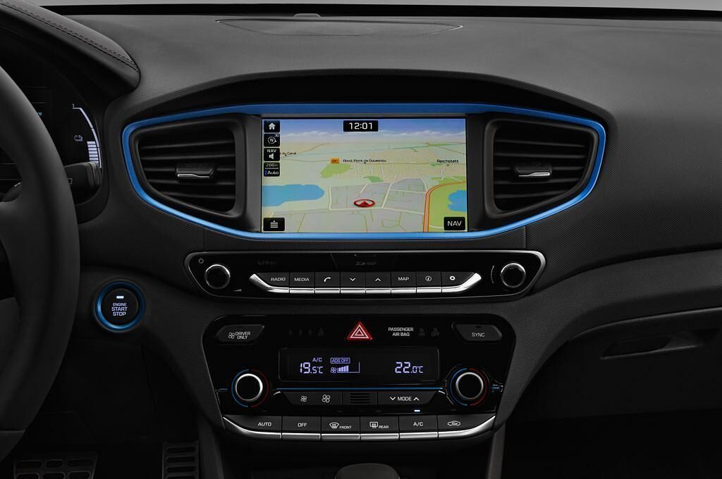 Hyundai Ioniq Hybrid (Baujahr 2017) Premium 5 Türen Mittelkonsole