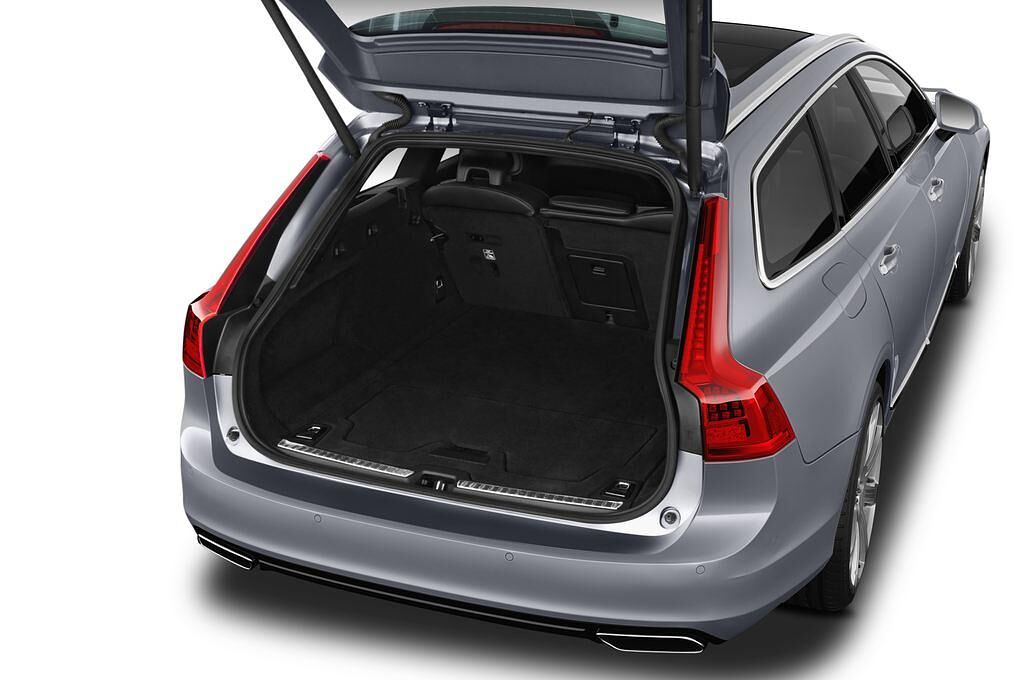 Volvo V90 (Baujahr 2017) Inscription 5 Türen Kofferraum