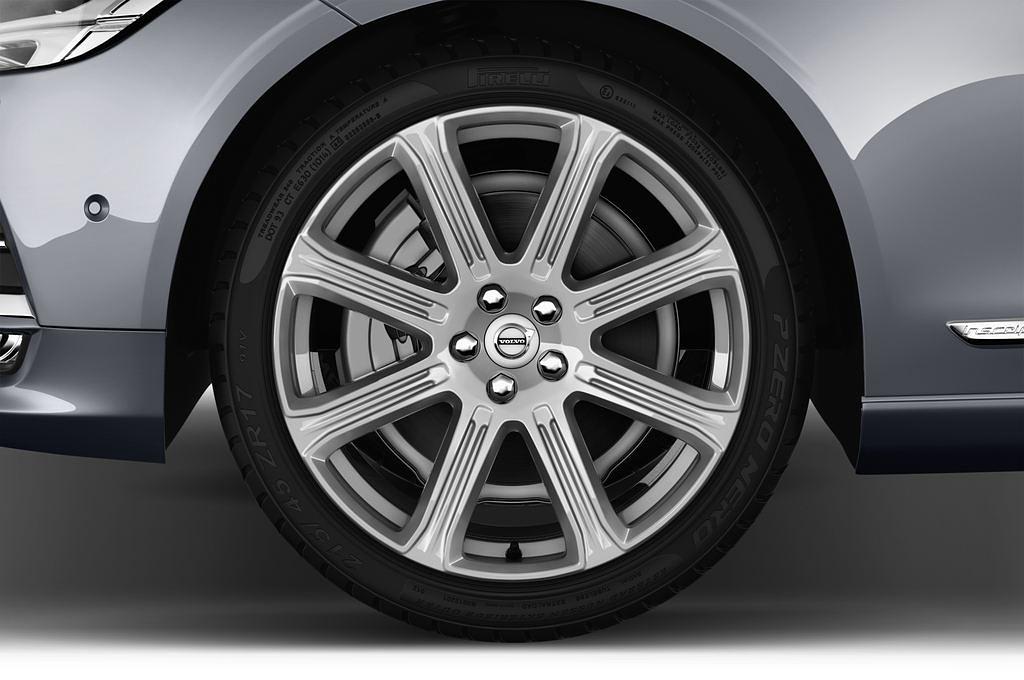 Volvo V90 (Baujahr 2017) Inscription 5 Türen Reifen und Felge
