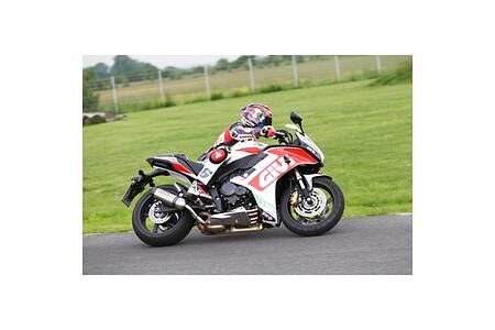 Sieger in der Dauertester-Bilanz der Zeitschrift Motorrad ist die Honda CBR600F