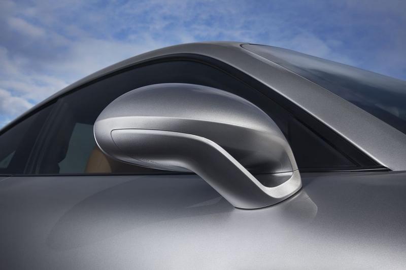 Die Außenspiegel sind aerodynamisch geformt