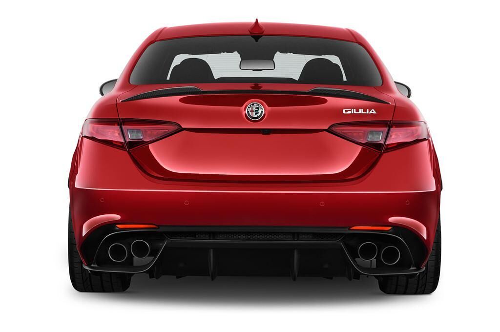 Alfa Romeo Giulia Quadrifoglio (Baujahr 2017) - 4 Türen Heckansicht