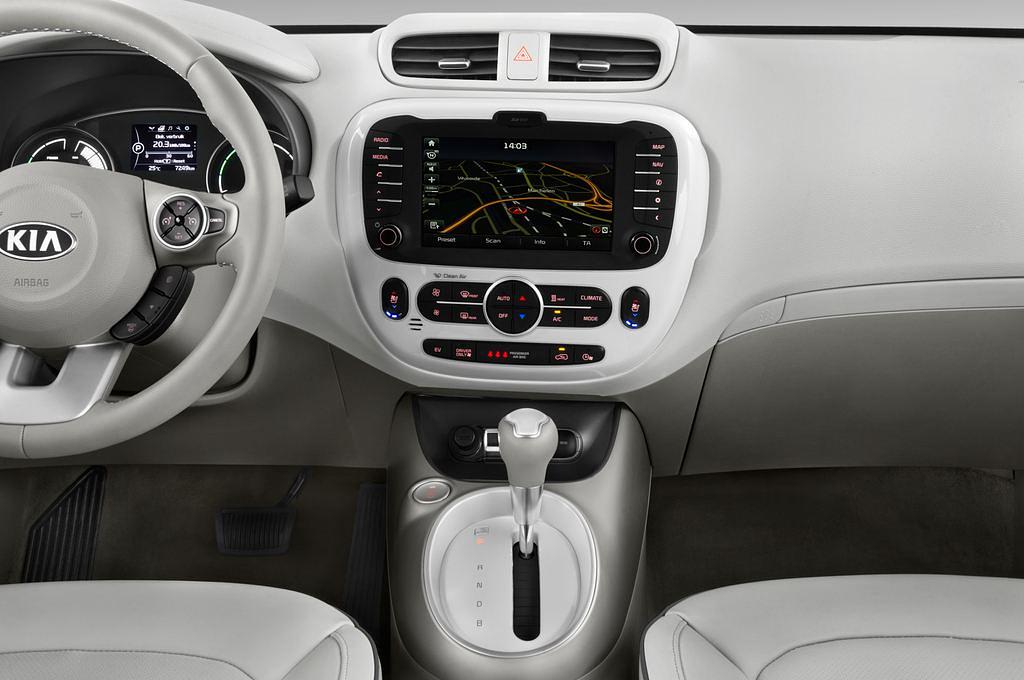 KIA Soul EV (Baujahr 2017) Play 5 Türen Mittelkonsole