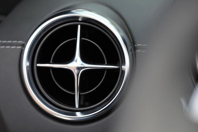 Die Luftdüsen sind in Jet-Optik