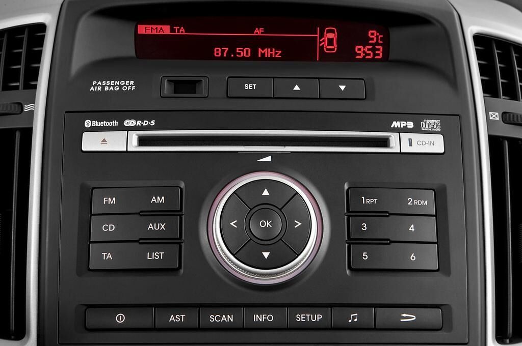 Kia cee'd (Baujahr 2011) Attract 5 Türen Radio und Infotainmentsystem