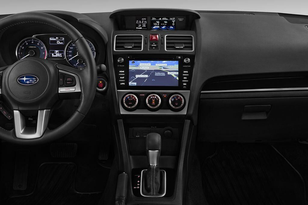Subaru XV (Baujahr 2017) Premium 5 Türen Mittelkonsole