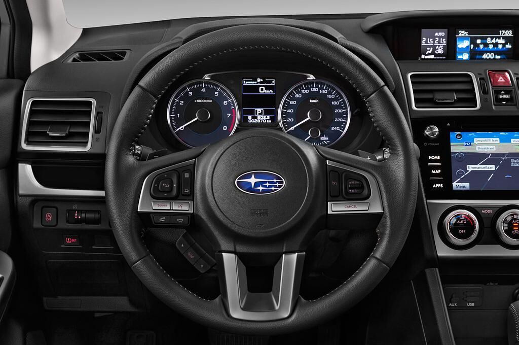 Subaru XV (Baujahr 2017) Premium 5 Türen Lenkrad