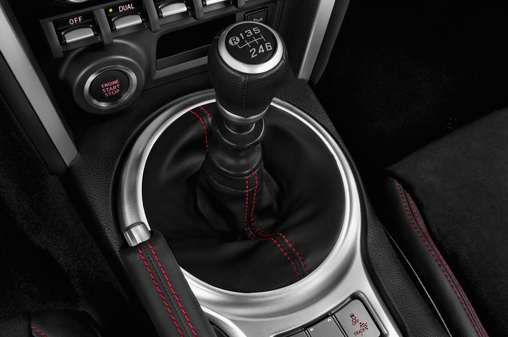 Subaru BRZ (Baujahr 2017) - 2 Türen Schalthebel