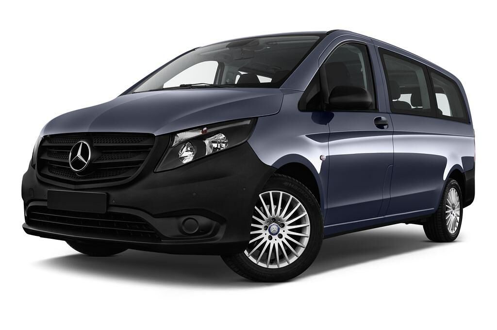 Mercedes Vito Tourer (Baujahr 2017) Pro 4 Türen seitlich vorne mit Felge