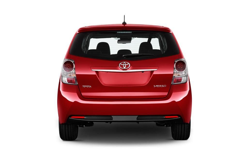 Toyota Verso (Baujahr 2017) Edition S+ 5 Türen Heckansicht