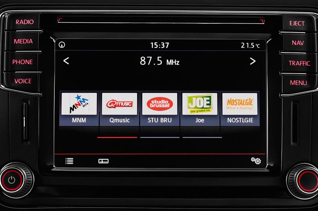Volkswagen Beetle (Baujahr 2017) Design 2 Türen Radio und Infotainmentsystem