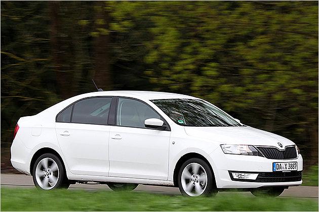 Der Skoda Rapid ist als Limousine bereits seit Herbst 2012 auf dem Markt. Viele Kritikpunkte daran (Fahrwerk, Materialien im Innenraum) hat Skoda mit dem Spaceback schon geändert
