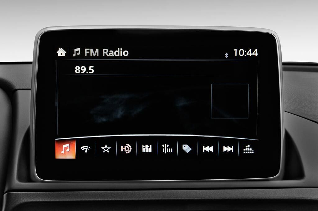Abarth 124 Spider (Baujahr 2017) - 2 Türen Radio und Infotainmentsystem