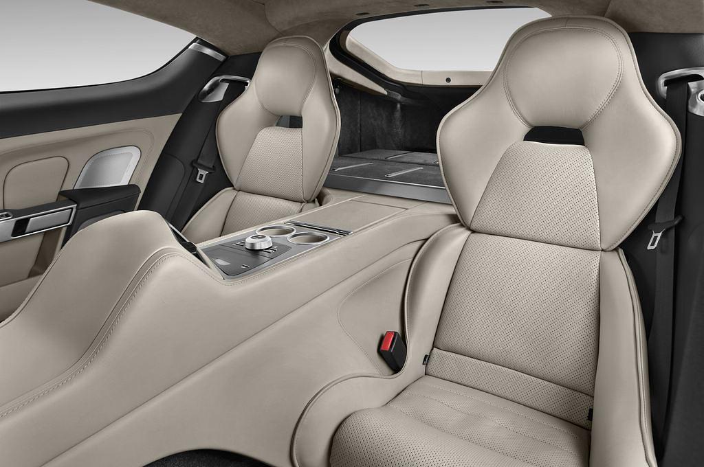 Aston Martin Rapide (Baujahr 2011) Luxury 5 Türen Rücksitze