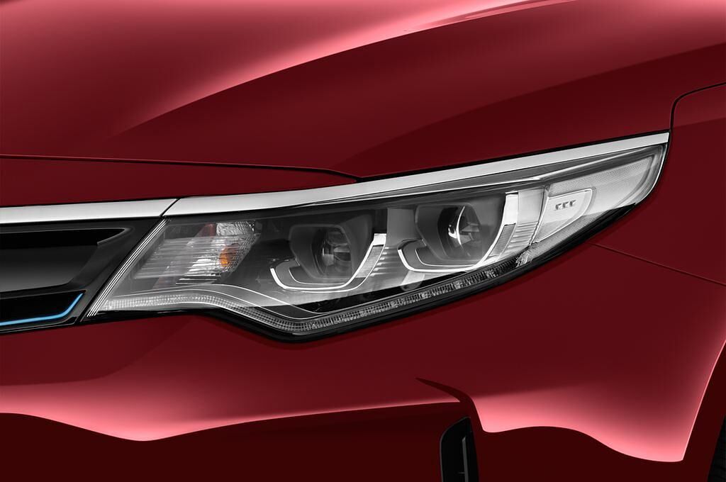 KIA Optima Plug-In Hybrid (Baujahr 2017) Attract 4 Türen Scheinwerfer